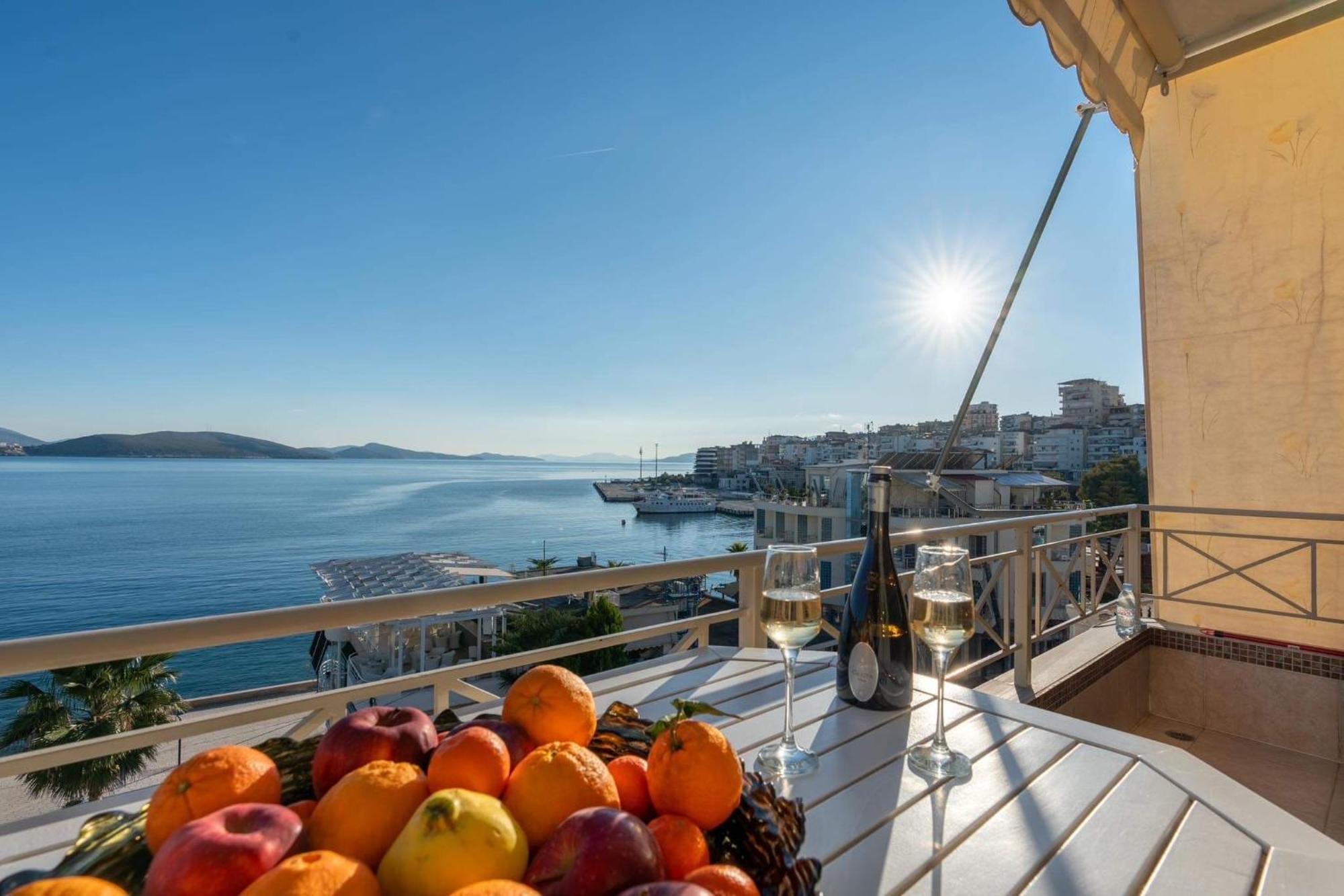 Apartment in Saranda Bagian luar foto