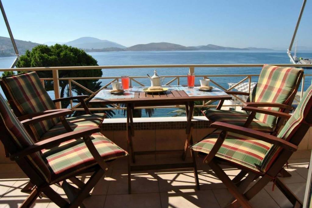 Apartment in Saranda Bagian luar foto