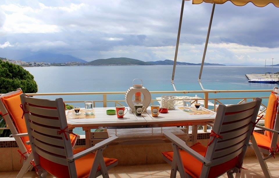 Apartment in Saranda Bagian luar foto